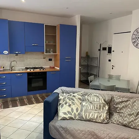 Casa Celeste, Bilocale Nel Pieno Centro Di Алассио