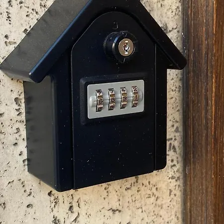 Casa Celeste, Bilocale Nel Pieno Centro Di Αλάσιο